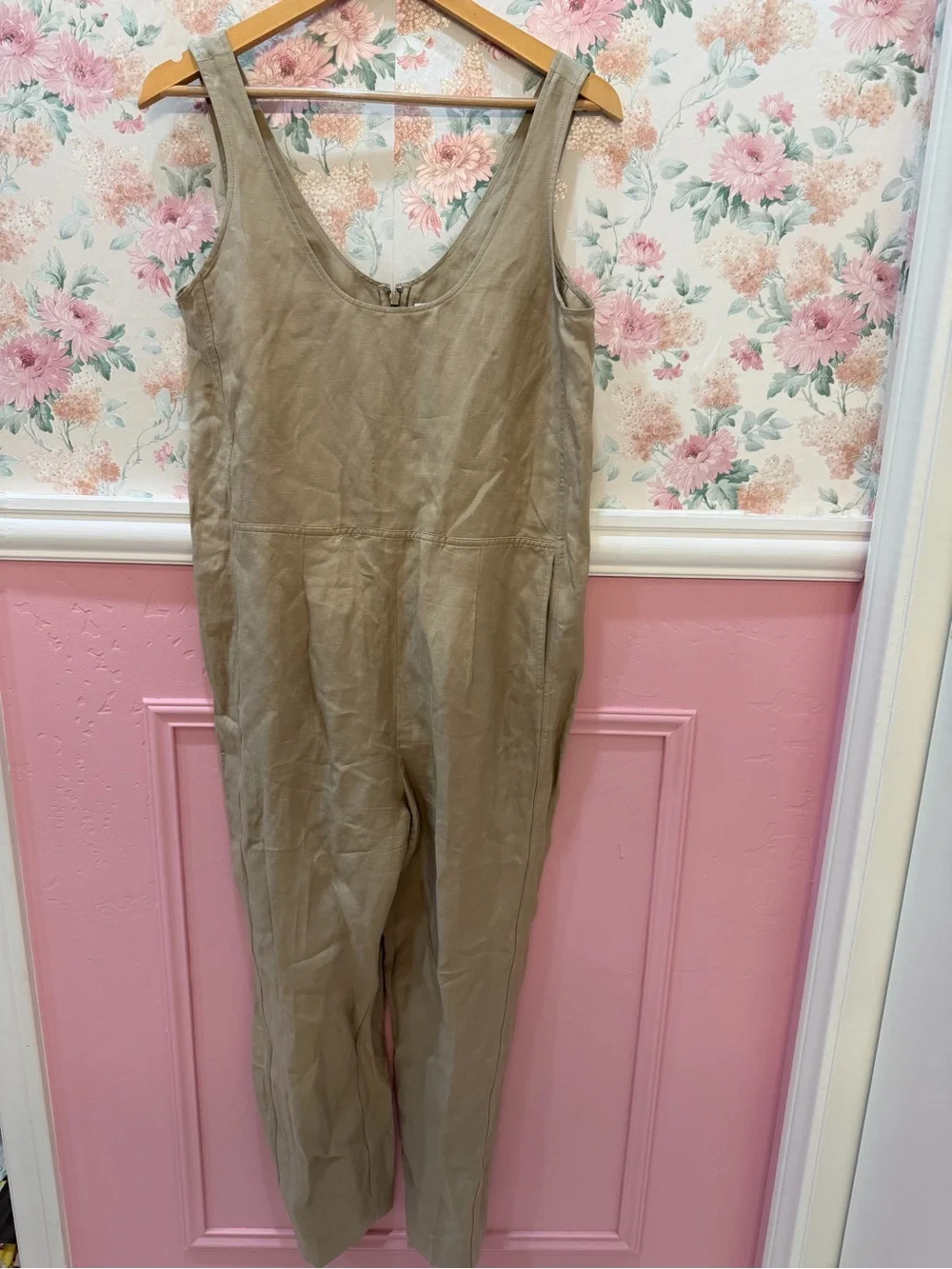 Linen Banana Republic Khaki Sleeveless Jumpsuit